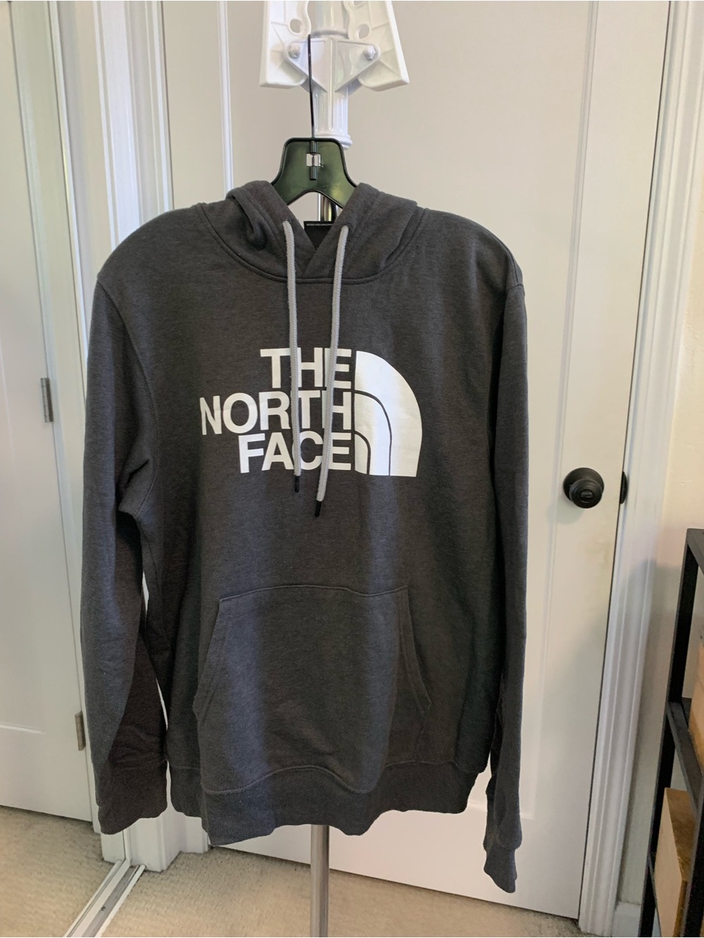 The North Face Men's Dark Charcoal Gray Logo Pullover Hoodie